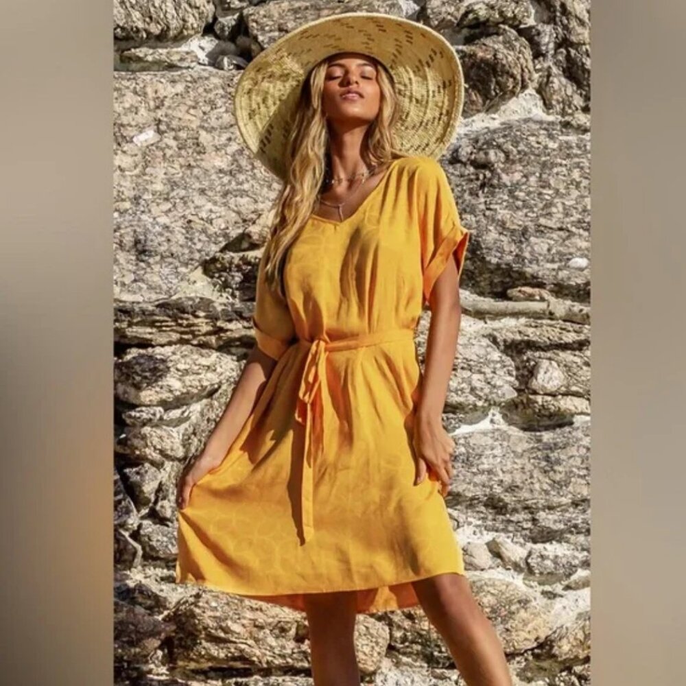 CUPSHE Yellow V Neck Side Slit Bathing Suit Coverup Dress Size Medium. NWT